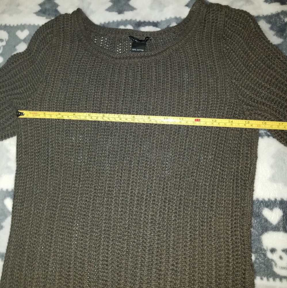 Sweater - Picture 4 of 5